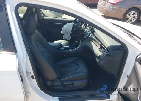 2020 Toyota Camry Se z USA, uszkodzony, nr VIN 4T1G11AK4LU948721